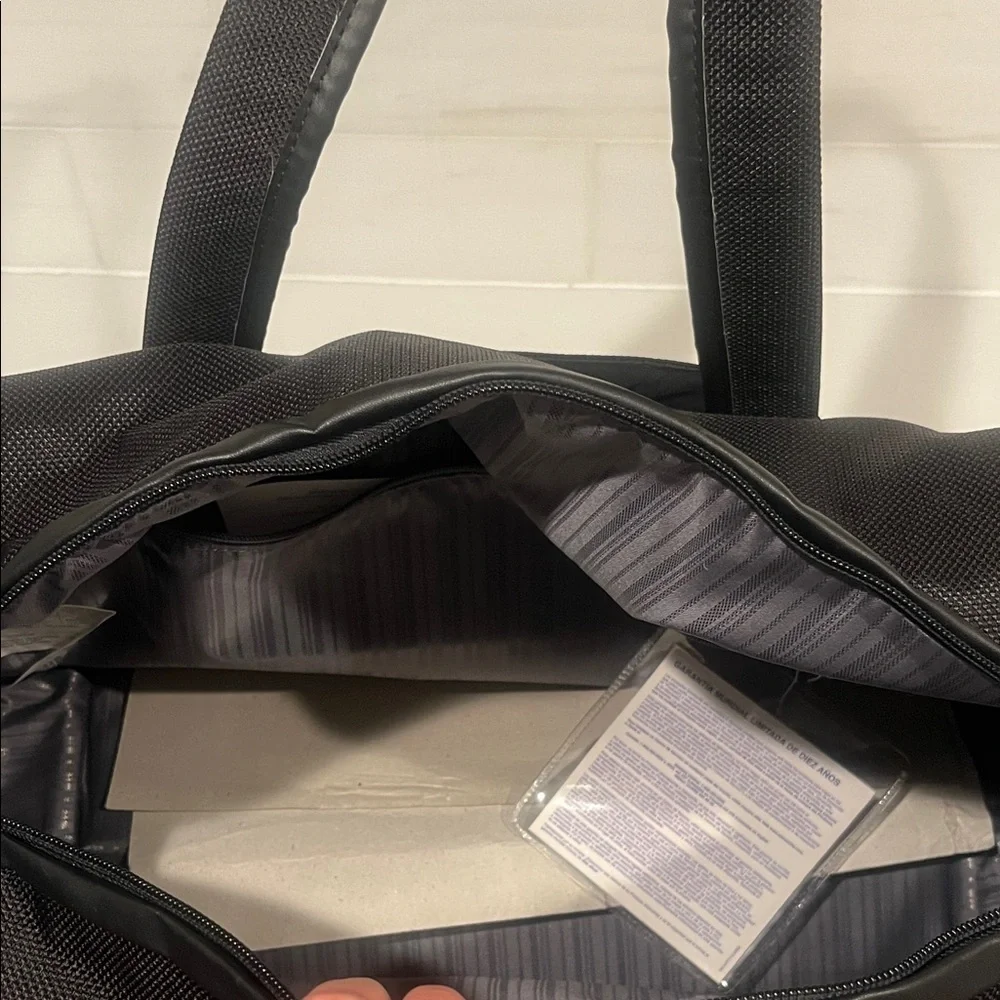 Samsonite NEW Silhouette Boston Bag Carry On Black